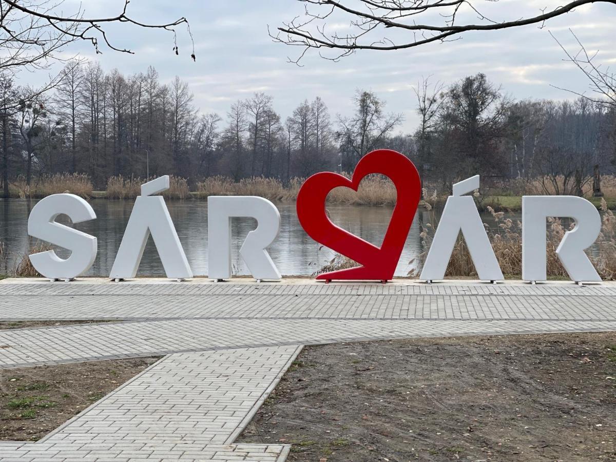 Cherry Apartmanház Sárvár Exteriér fotografie