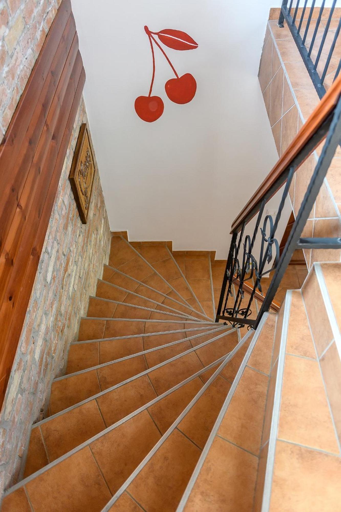 Cherry Apartmanház Sárvár Exteriér fotografie